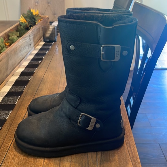 Sutter ugg boots women’s size 5 - Picture 2 of 4